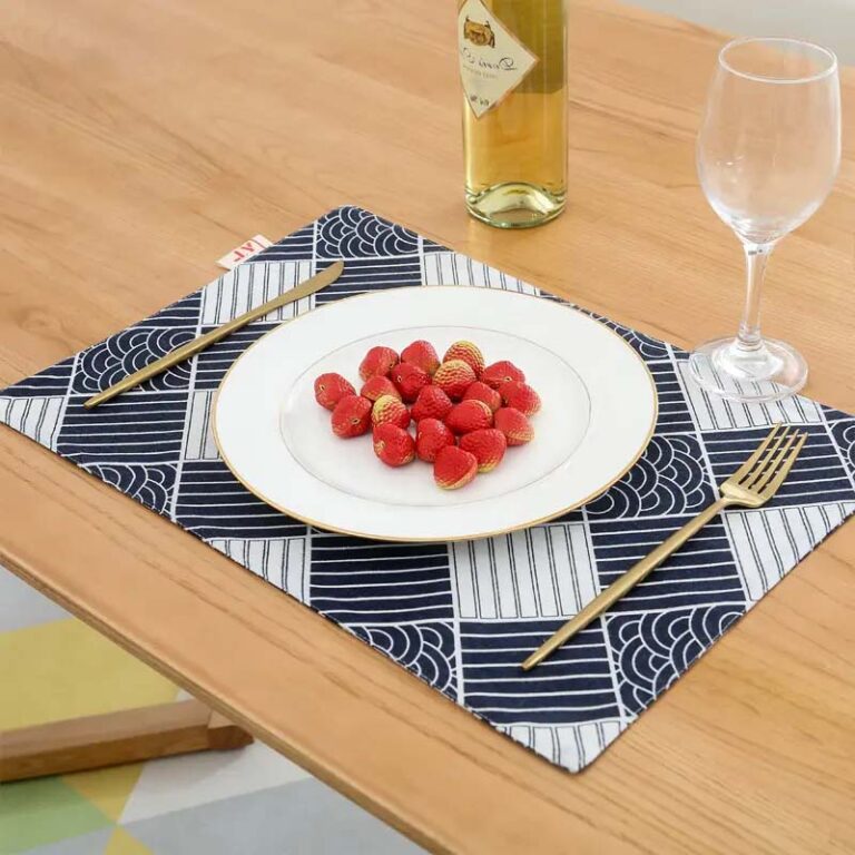 plaid fabric tablecloth 2