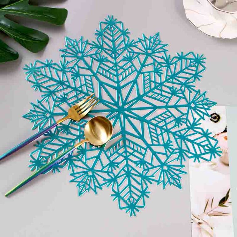 Snowflake Insulated Placemats 6